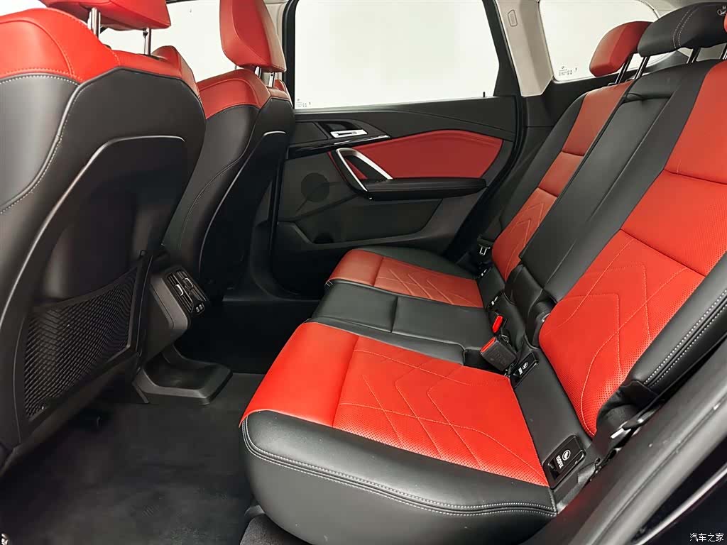 BMW X1, 2023 13