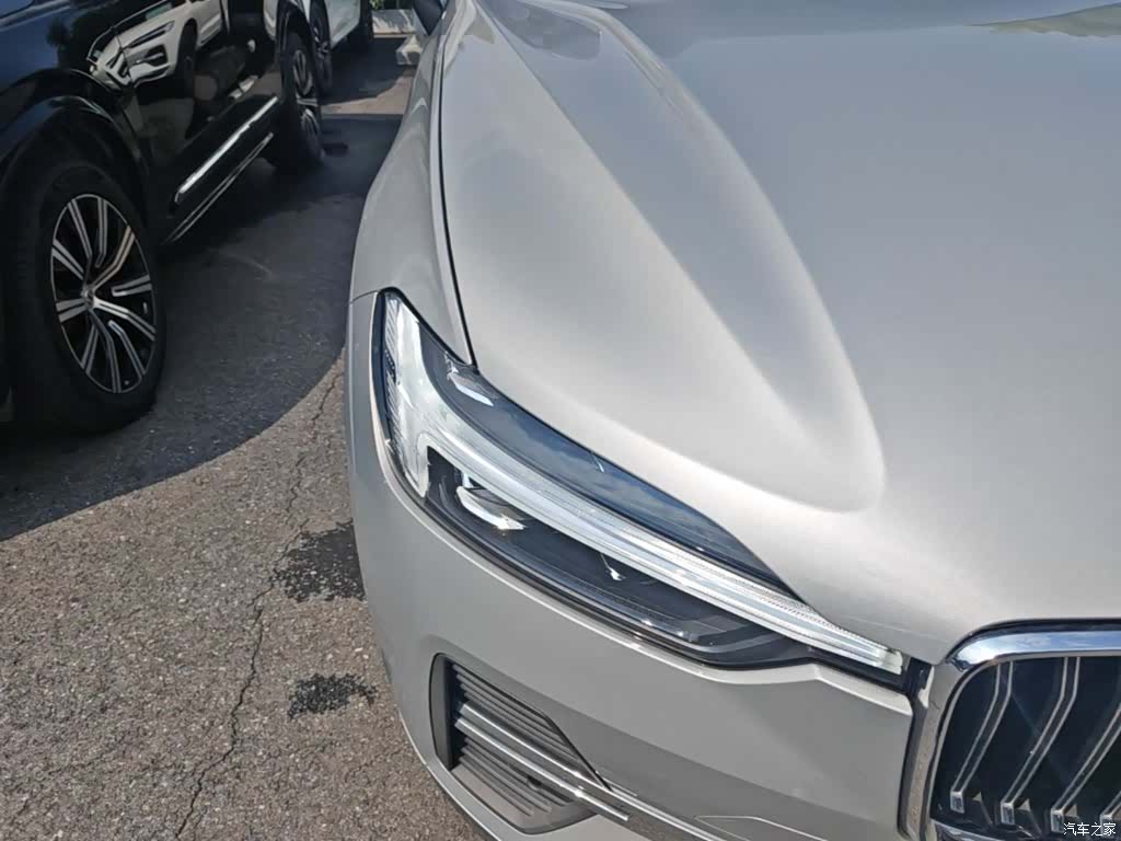Volvo XC60, 2025 13