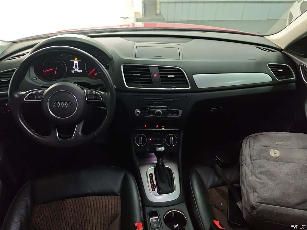 Audi Q3, 2019 10