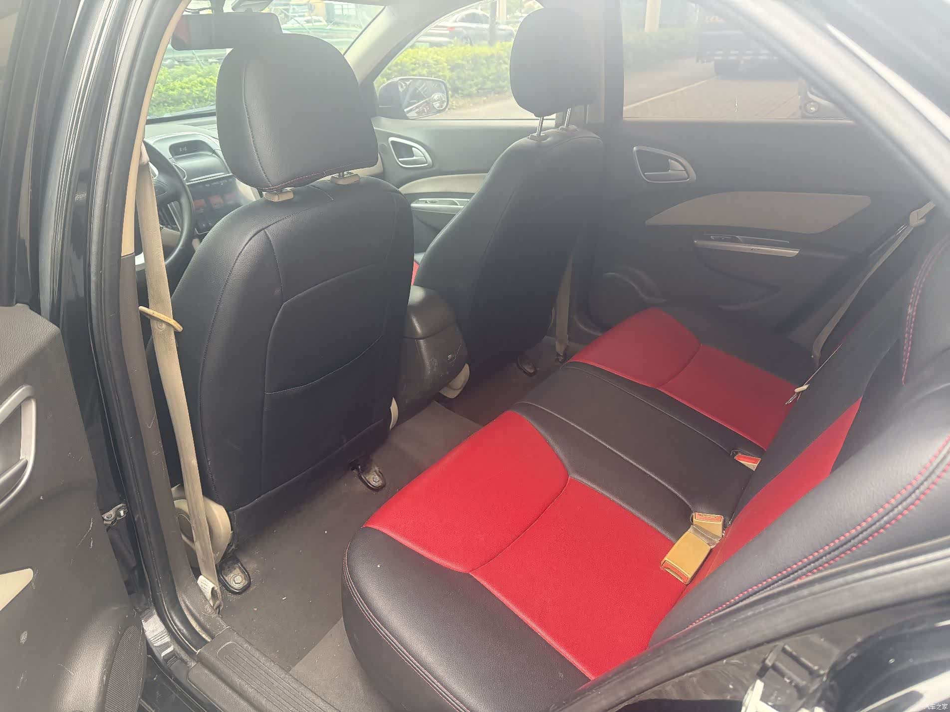 Wuling 630, 2013 7