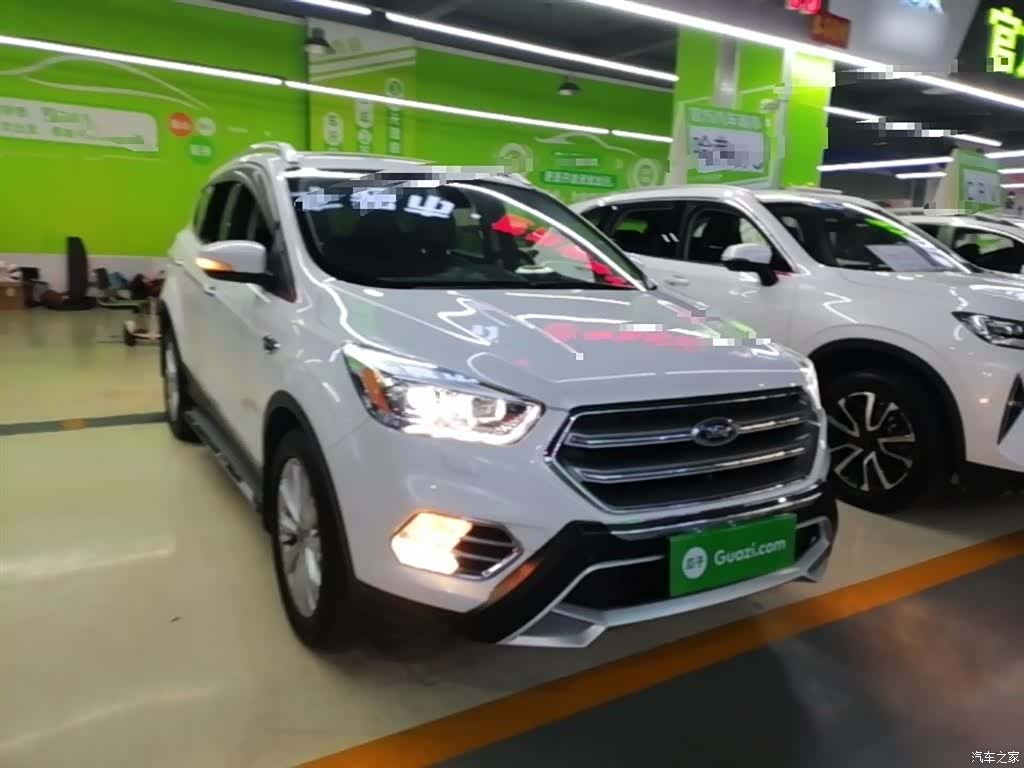 Ford Kuga, 2017 4