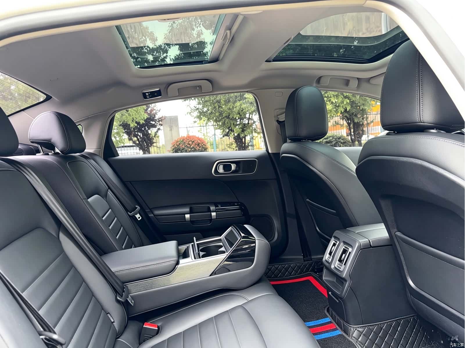 Citroen C6, 2018 29