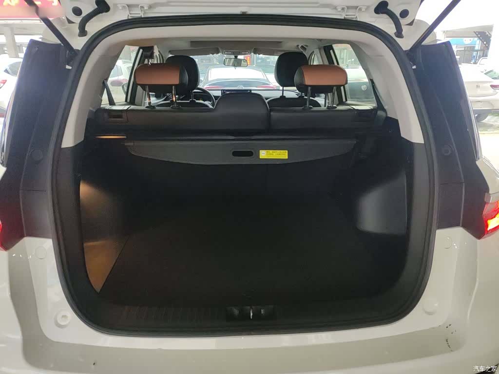 Geely X6, 2021 15