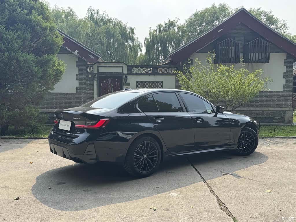 BMW 3 Series, 2023 10