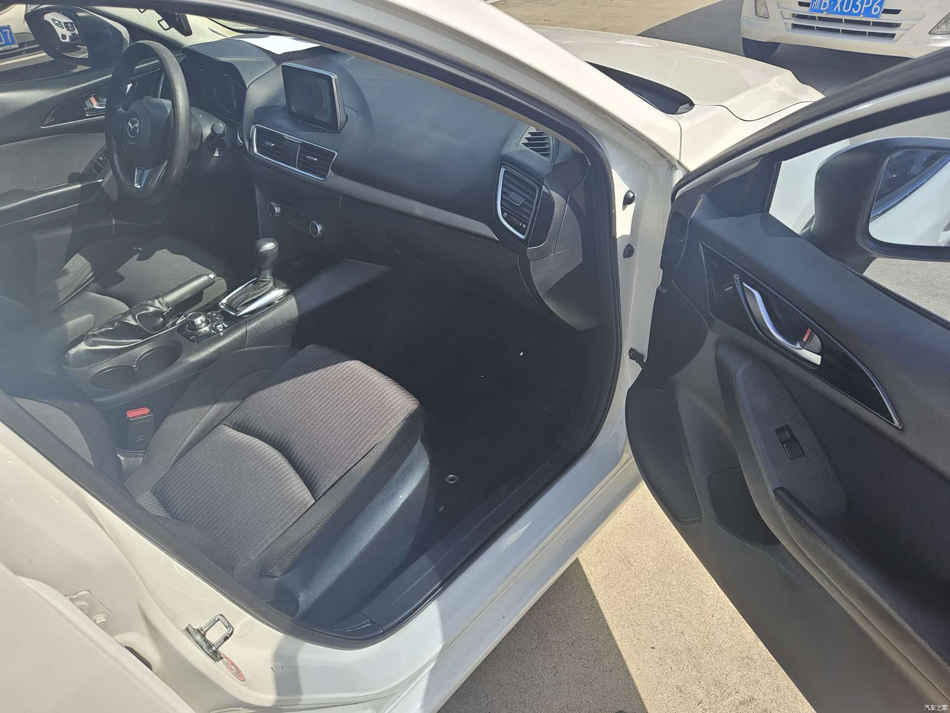 Mazda Mazda3, 2016 17