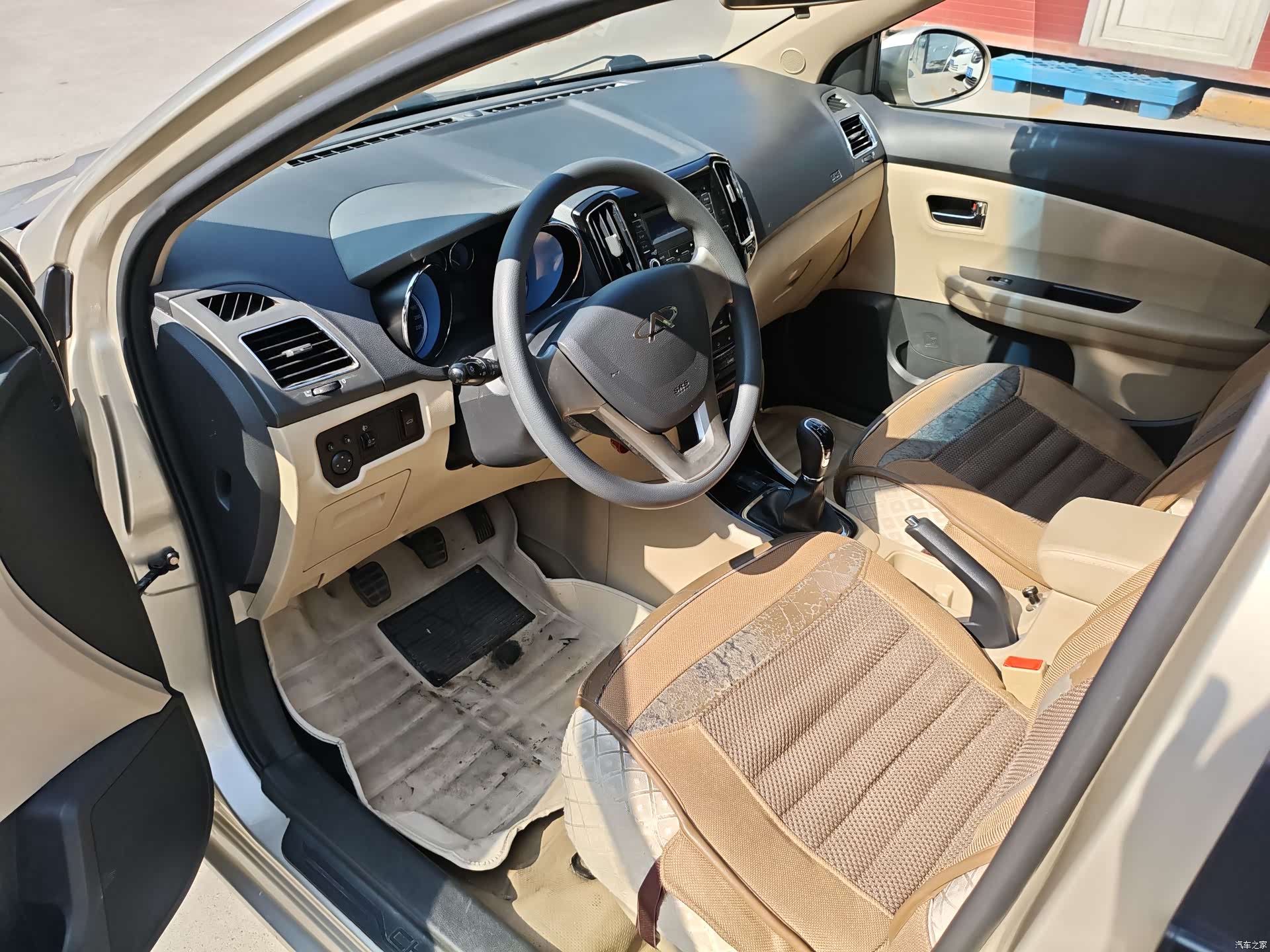 Chery E3, 2013 13