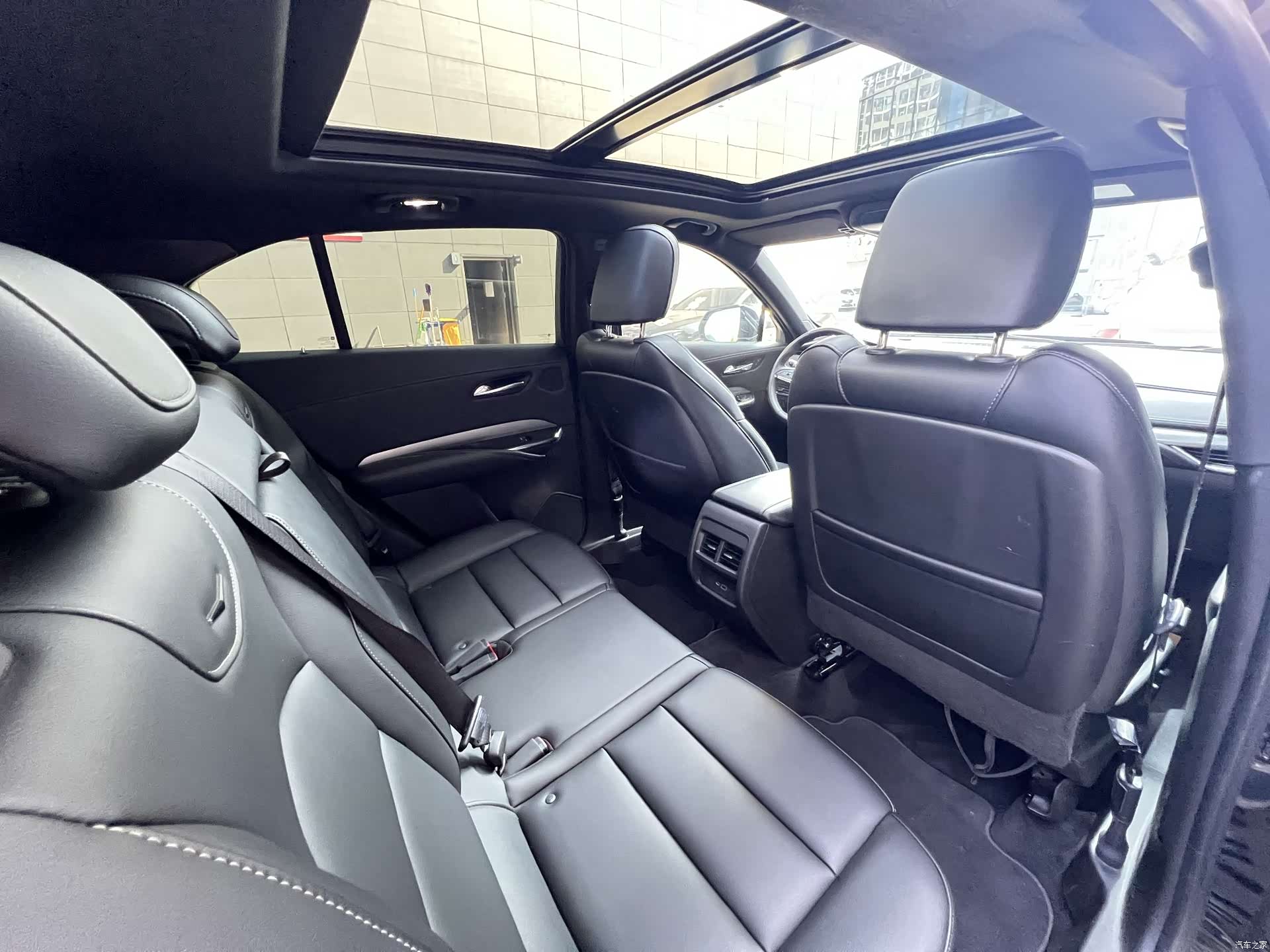 Cadillac XT4, 2023 30