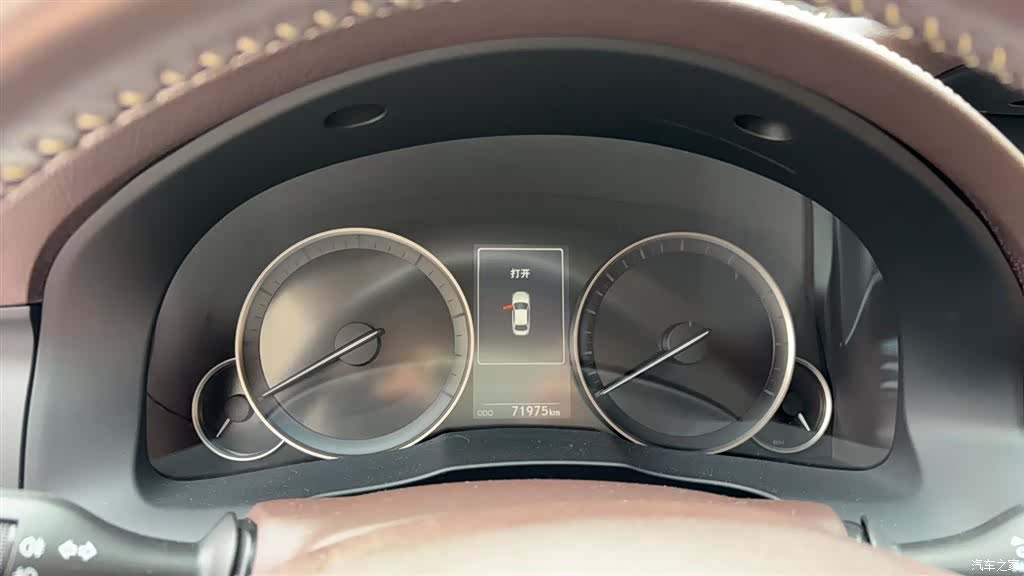 Lexus ES, 2017 15