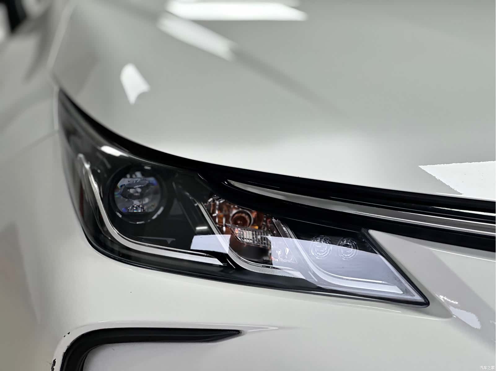 Toyota Corolla, 2023 4