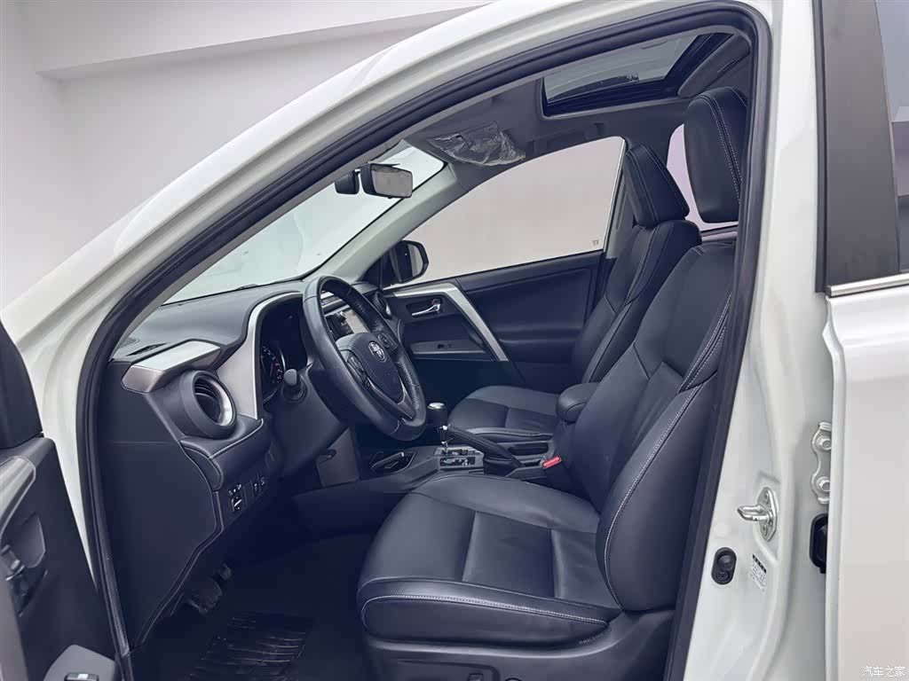 Toyota RAV4, 2019 19