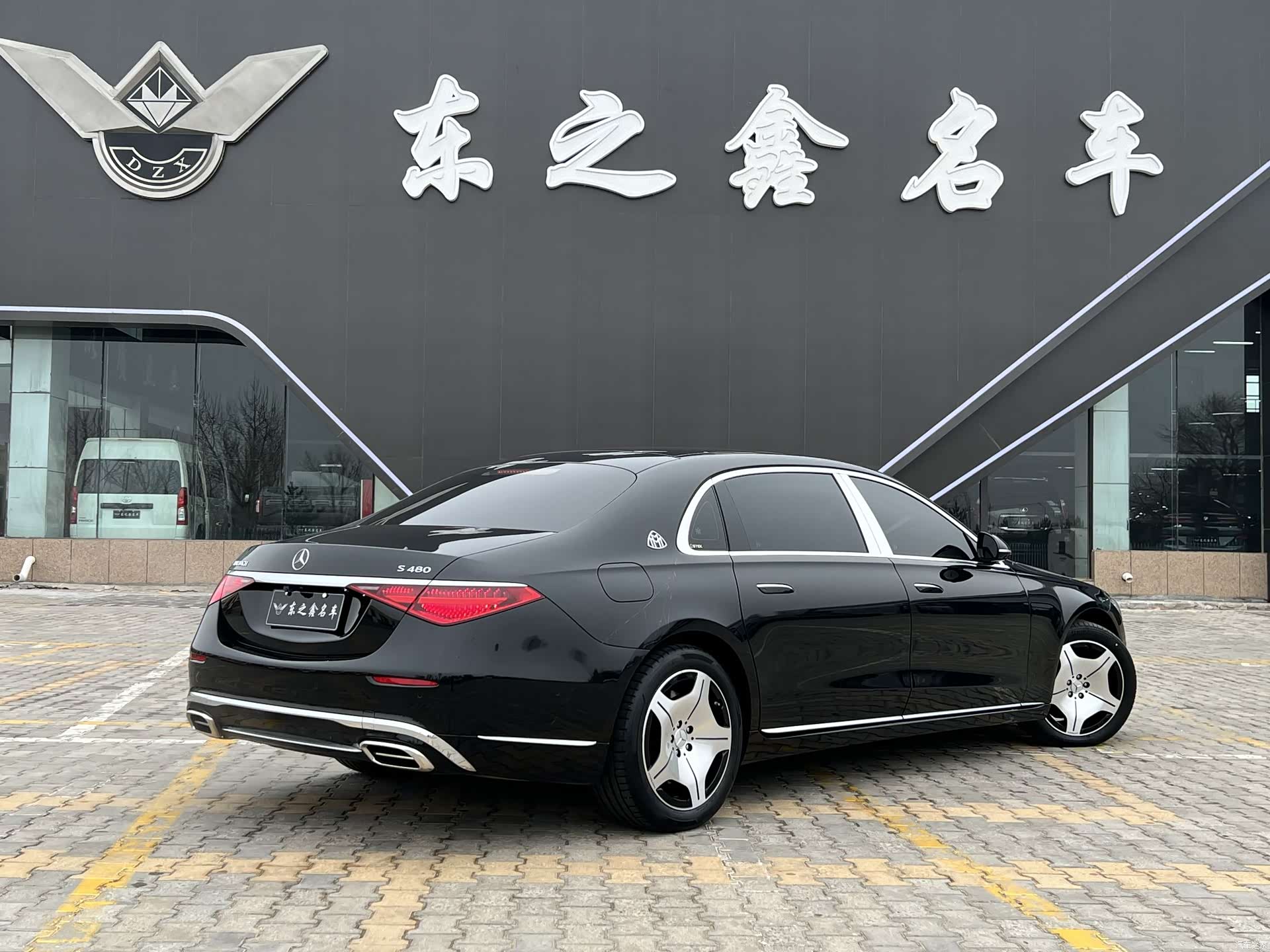 Maybach S-Class, 2023 все фото
