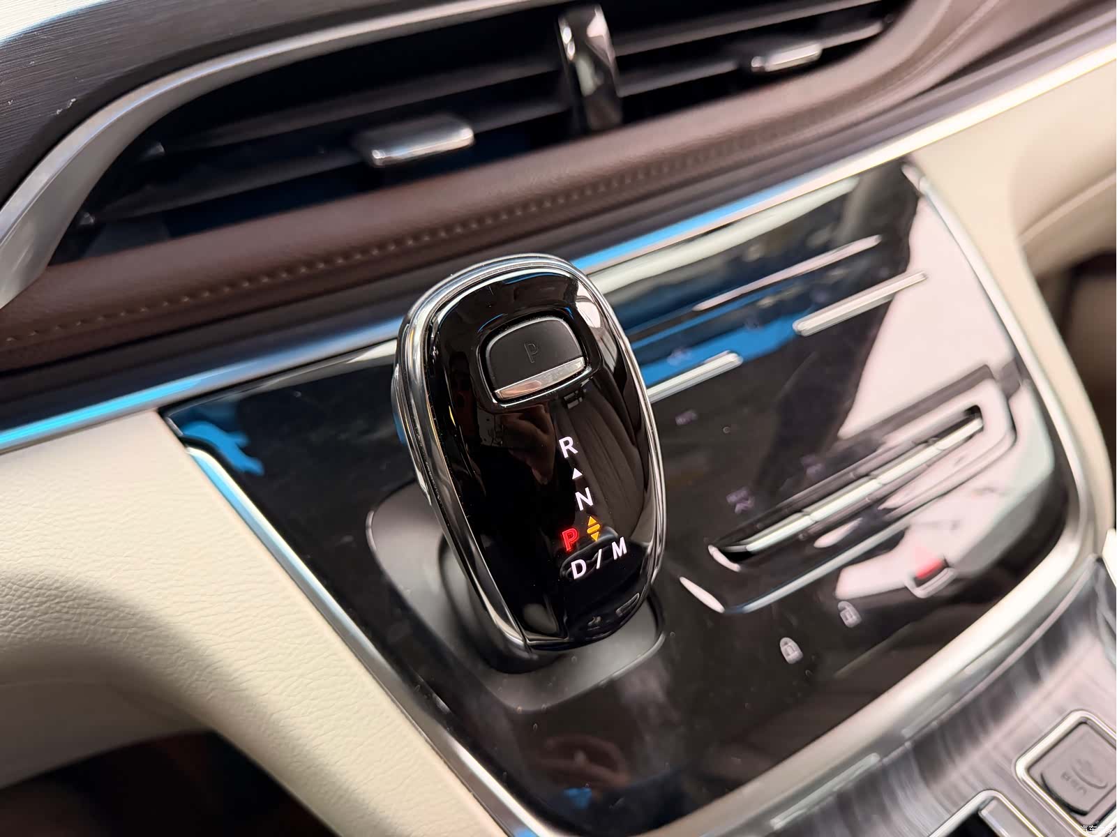 Buick GL8, 2022 11