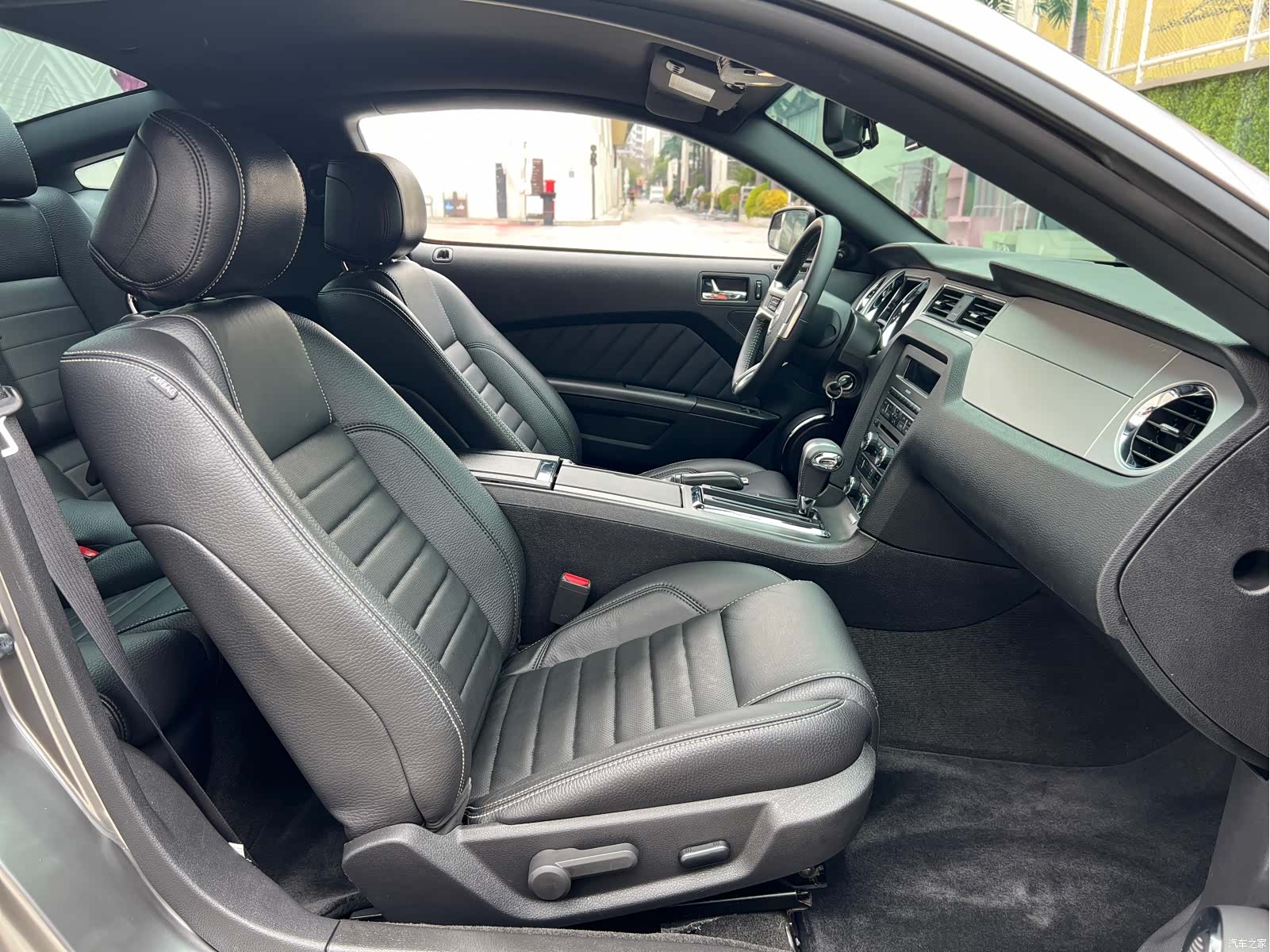 Ford Mustang, 2013 12