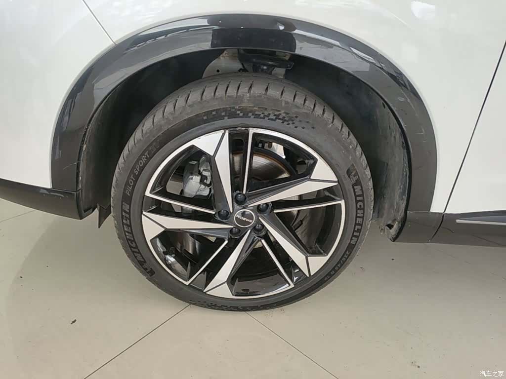 Roewe RX5, 2023 25