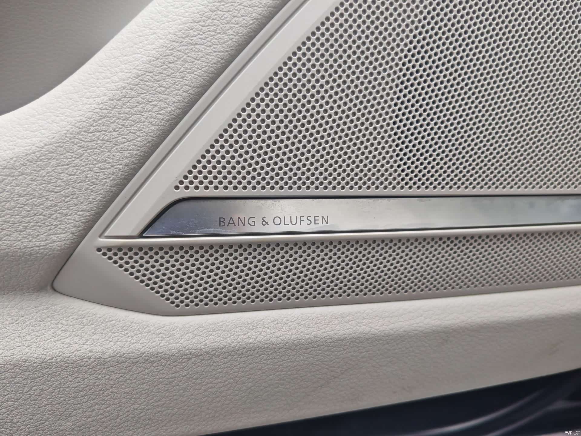 Audi A6L, 2020 все фото