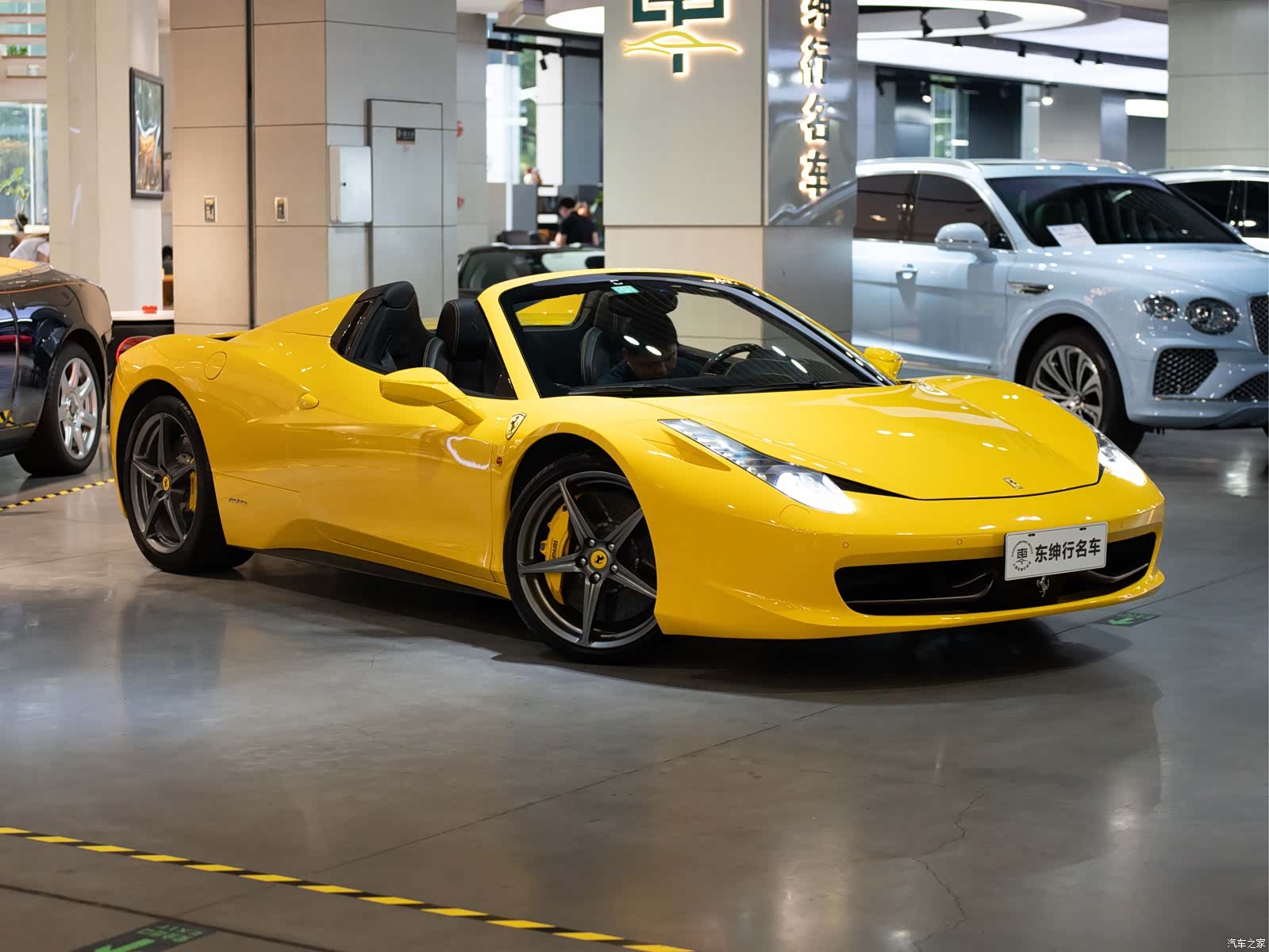 Ferrari 458, 2012 3