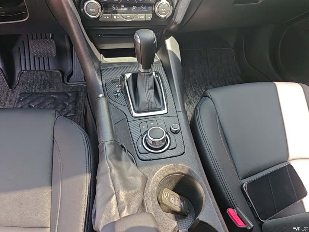Mazda Mazda3, 2016 14