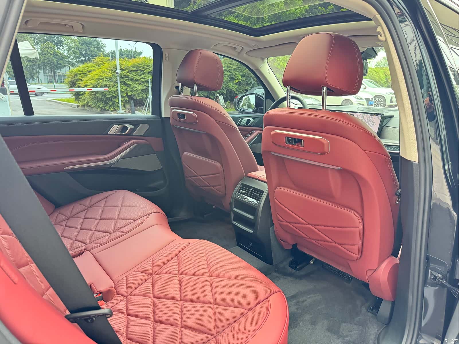 BMW X5, 2025 11