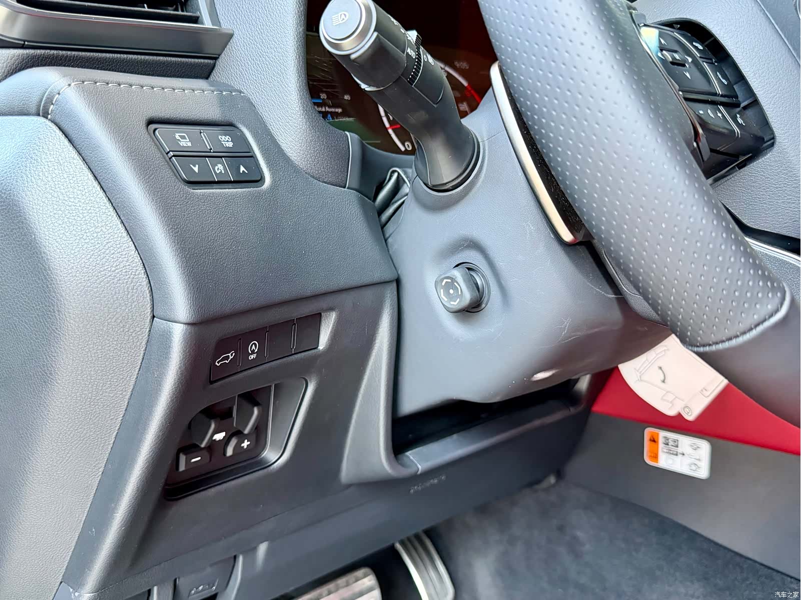 Lexus LX, 2026 8