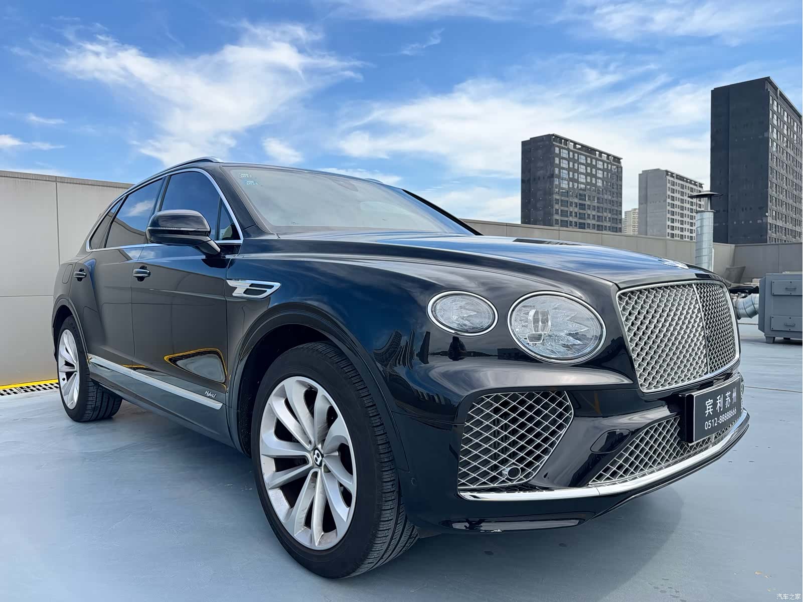 Bentley Bentayga, 2021 3