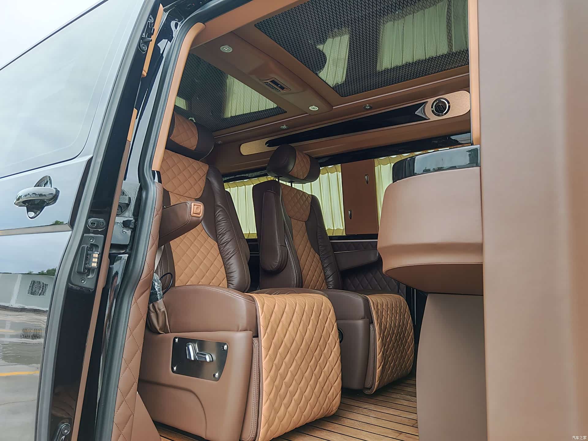 Volkswagen 7, 2018 все фото