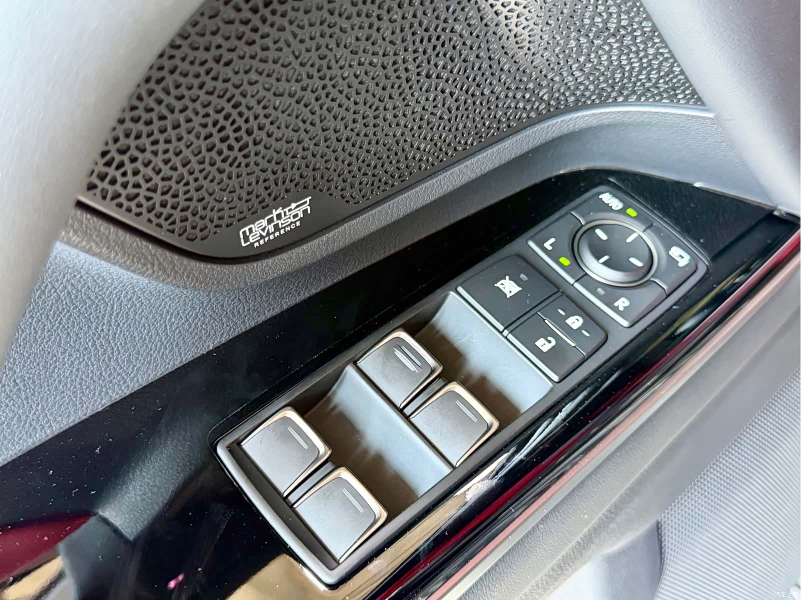 Lexus LX, 2026 13