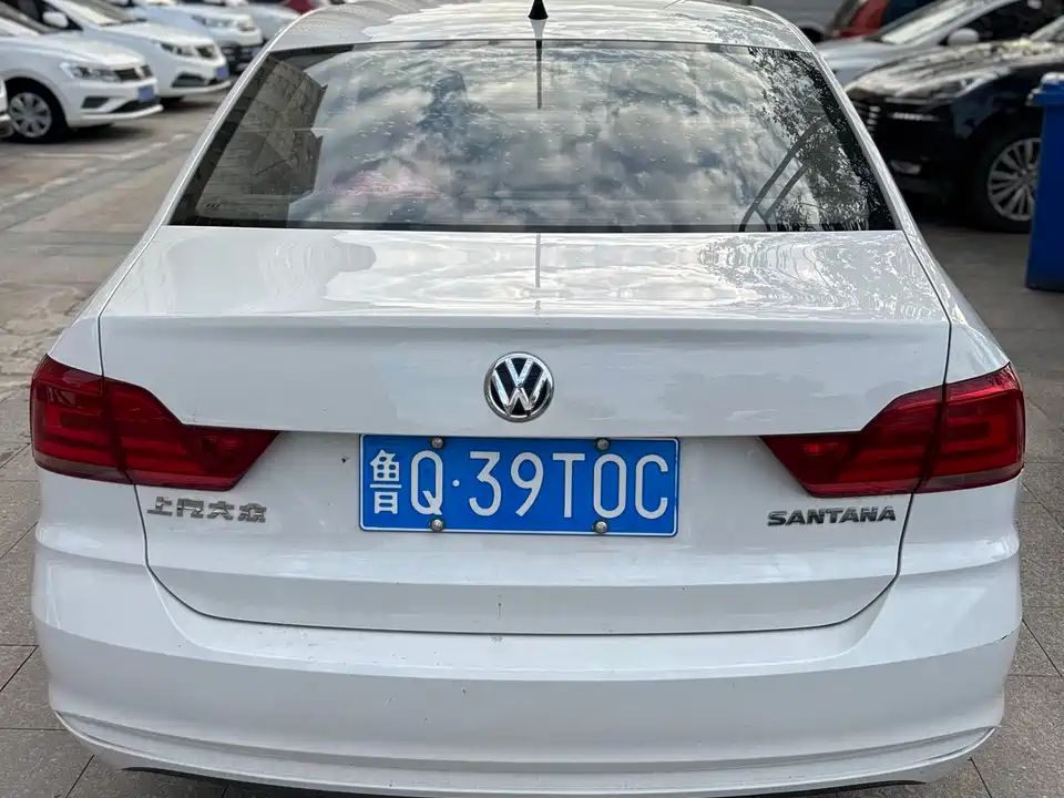 Volkswagen Santana