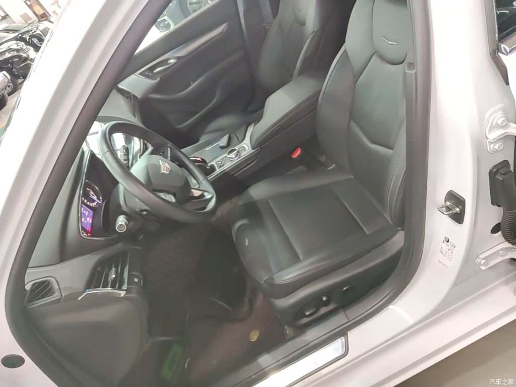 Cadillac CT5, 2023 15