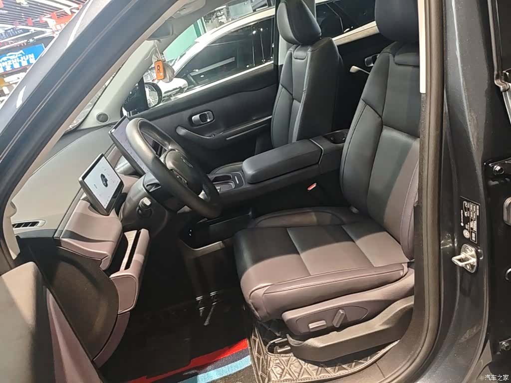 Leapmotor C10, 2024 15