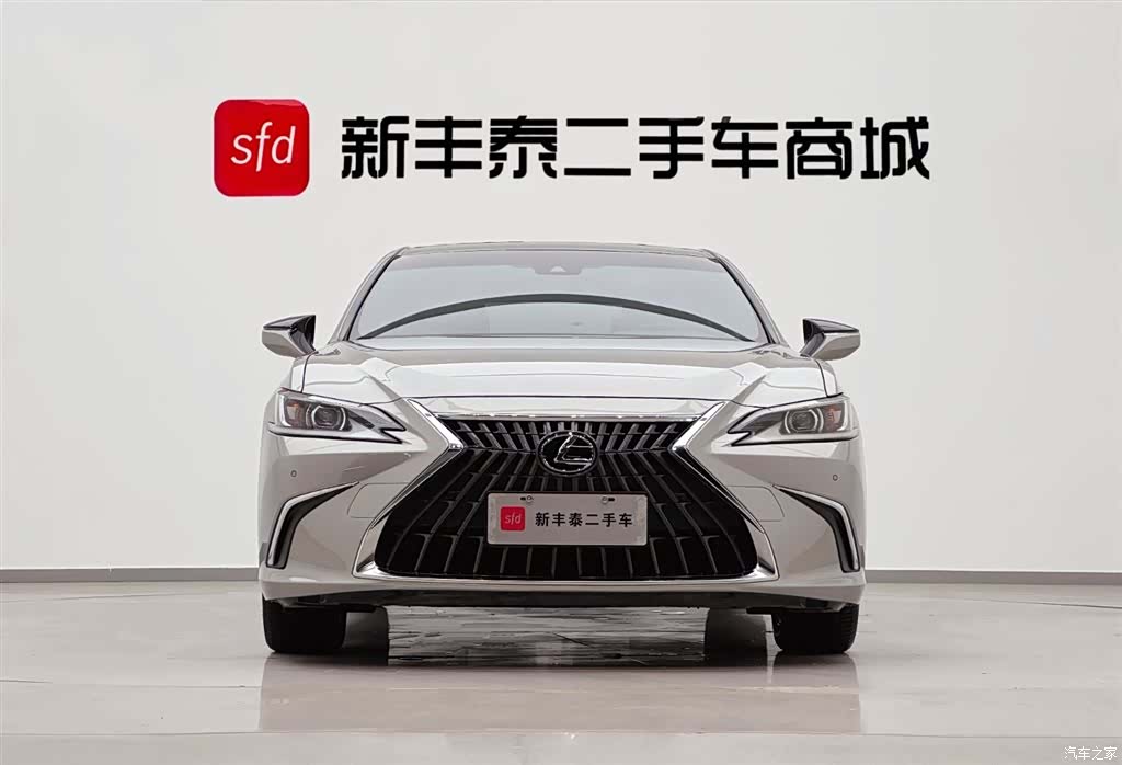 Lexus ES, 2023 2