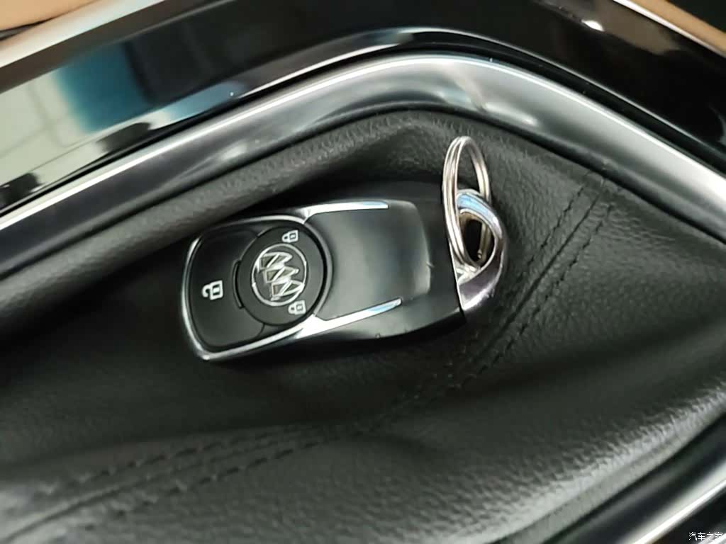 Buick GL6, 2023 9