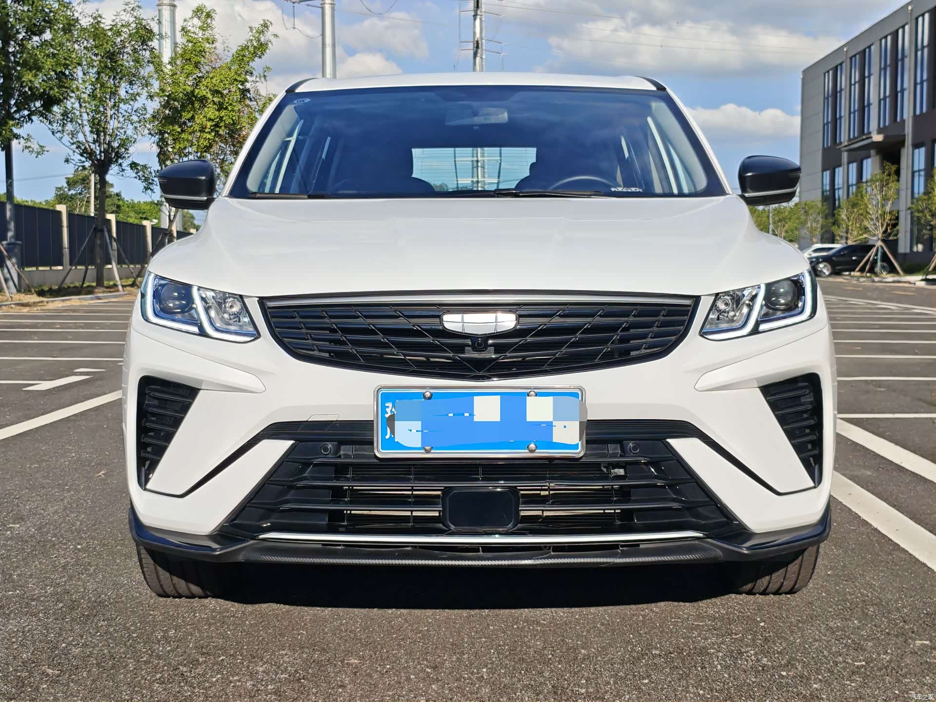 Geely Coolray, 2025 2