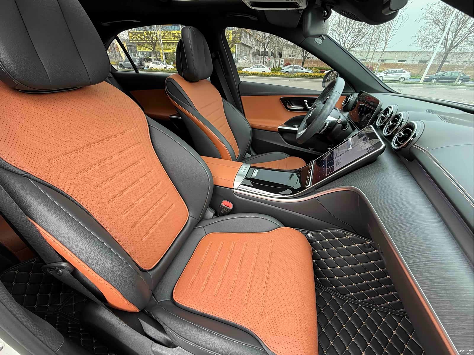 Mercedes-Benz C-Class, 2023 13