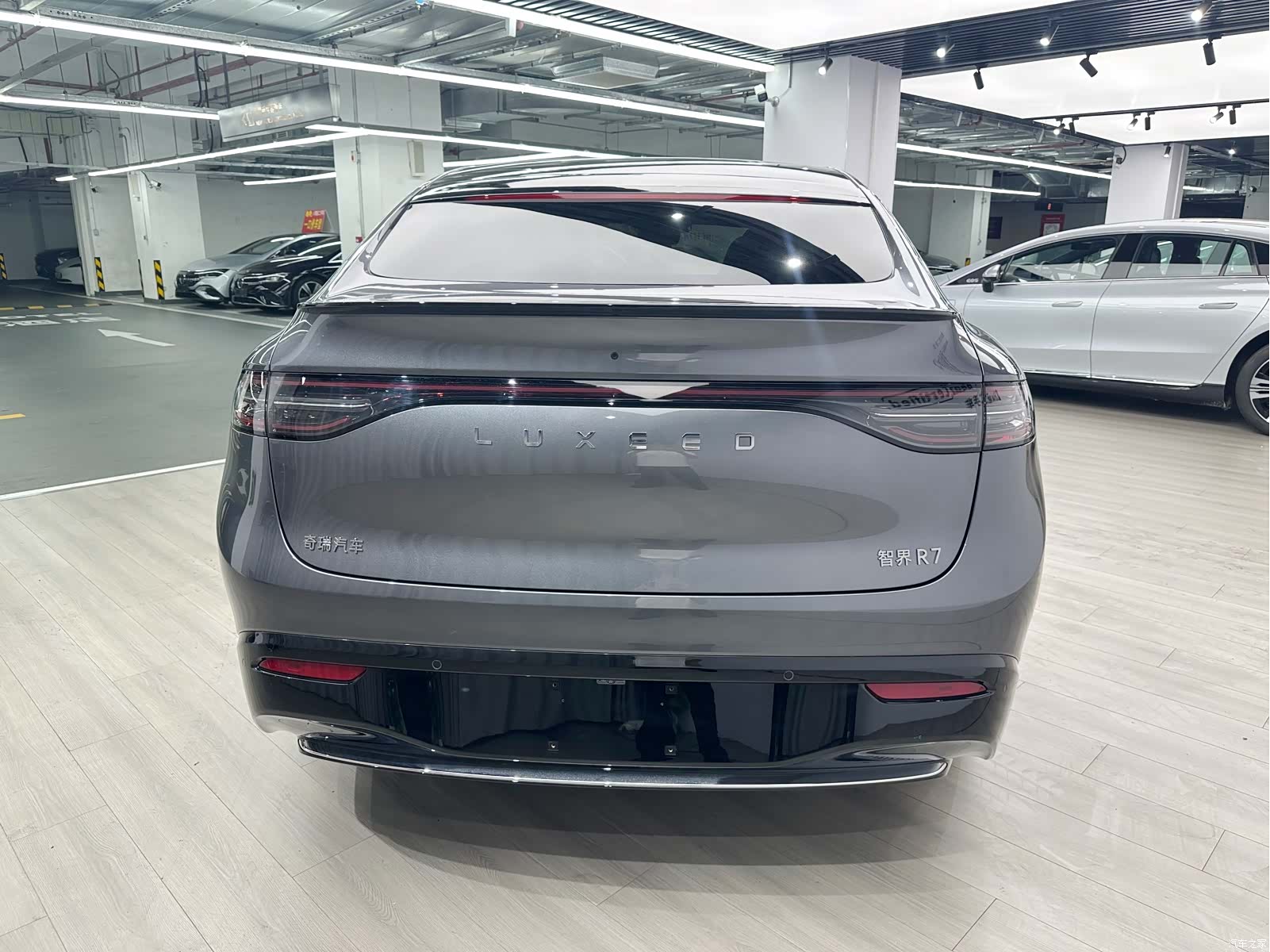 Luxeed R7, 2025 7