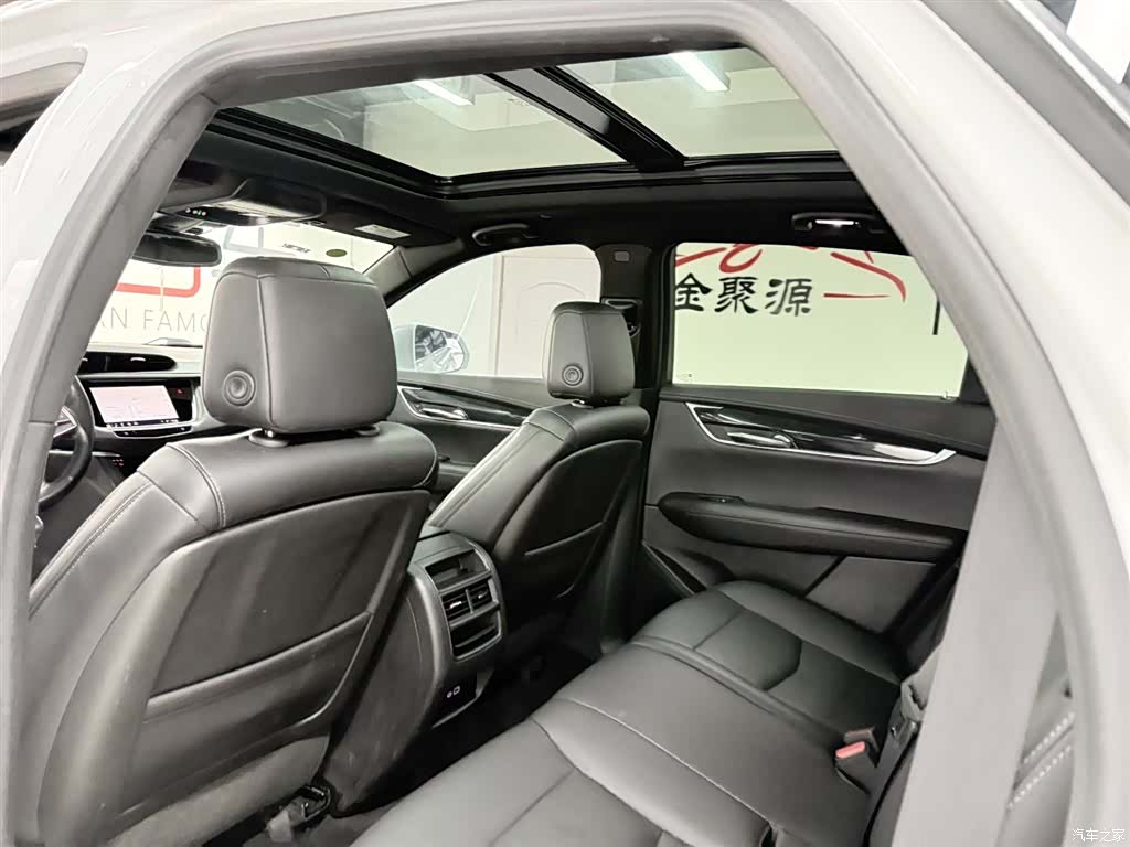Cadillac XT5, 2021 11