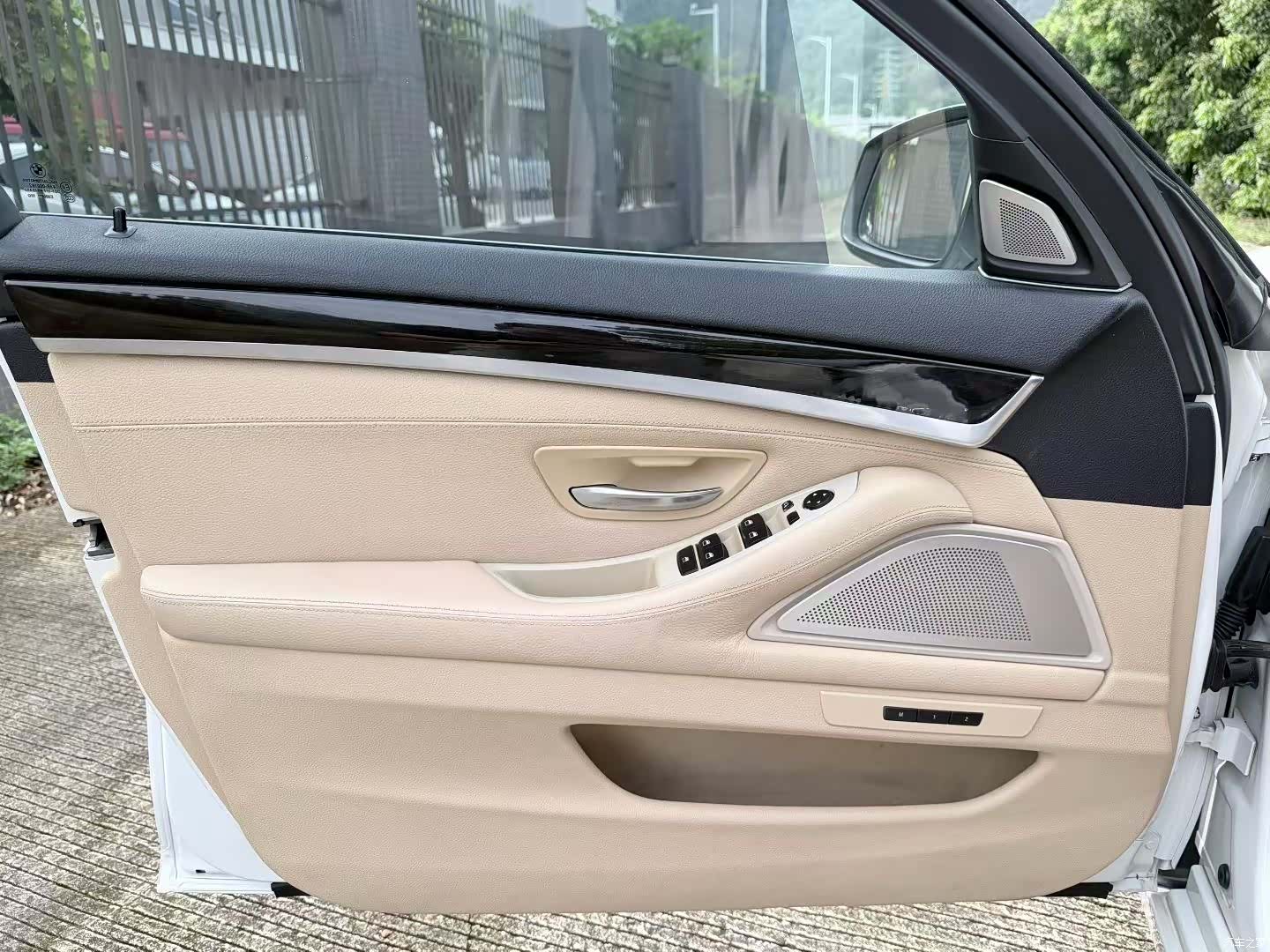 BMW 5 Series, 2011 6