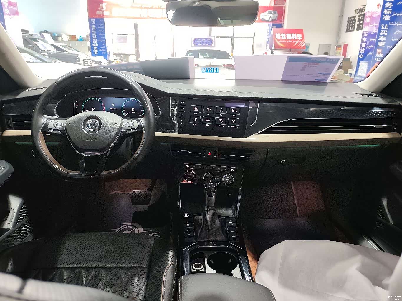 Volkswagen Passat, 2019 все фото