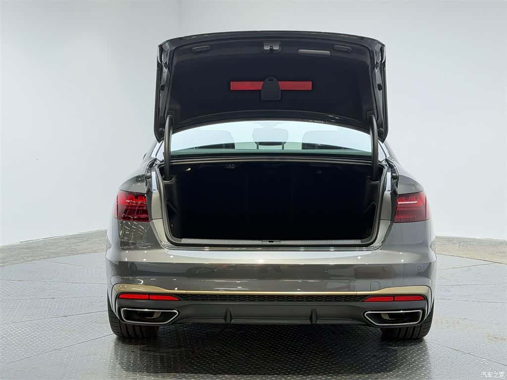 Audi A4L, 2024 7