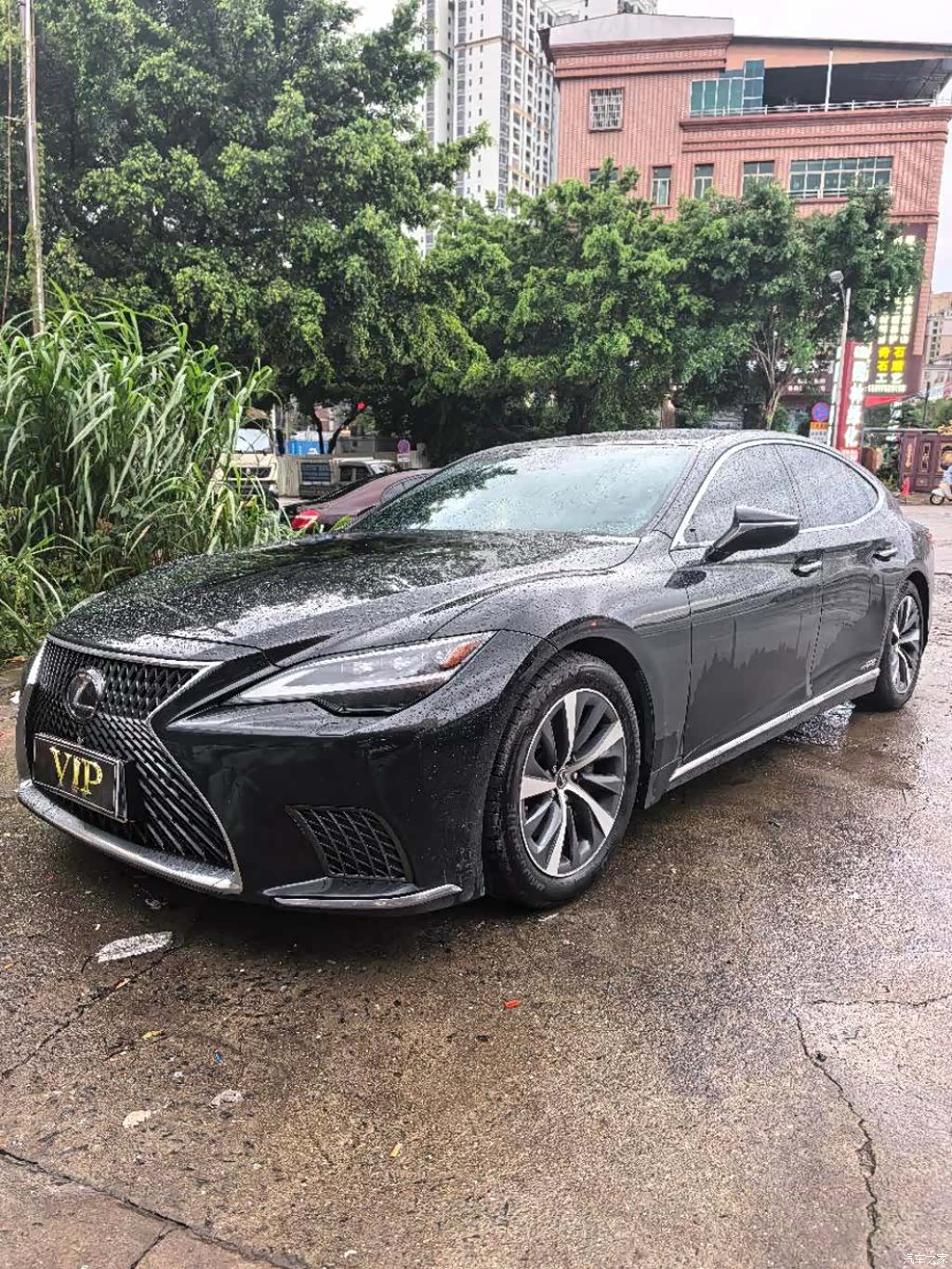 Lexus LS, 2023 2