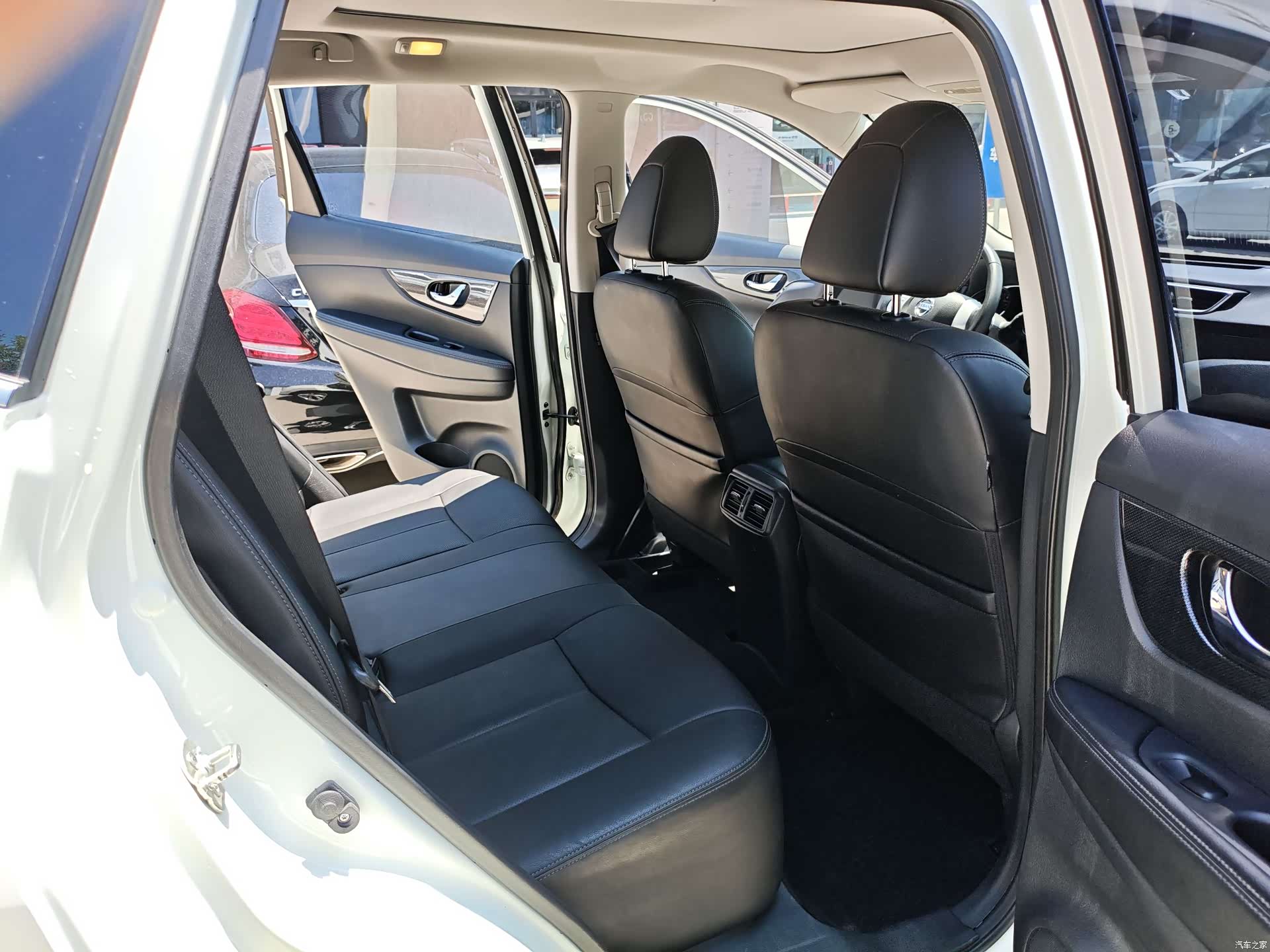 Nissan X-Trail, 2015 12
