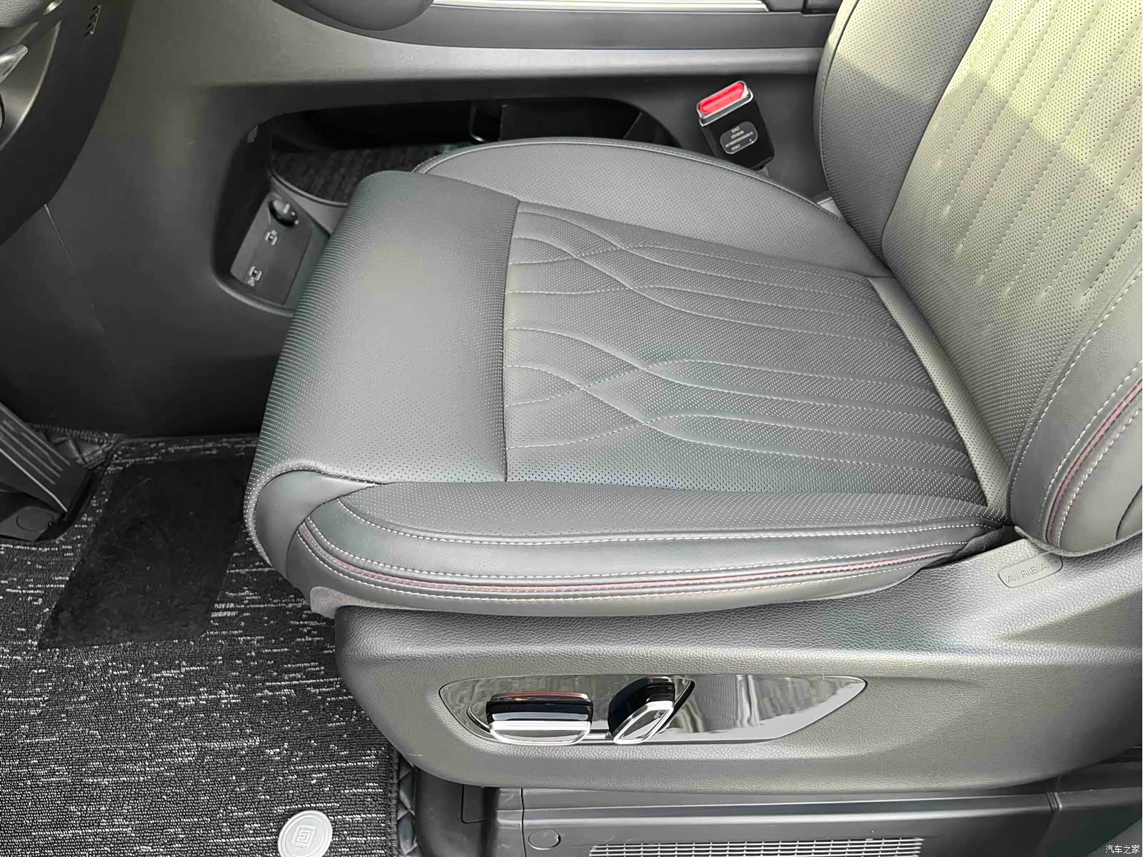 Trumpchi M8, 2025 9