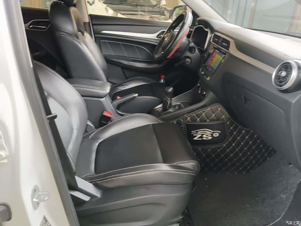 MG ZS, 2018 25