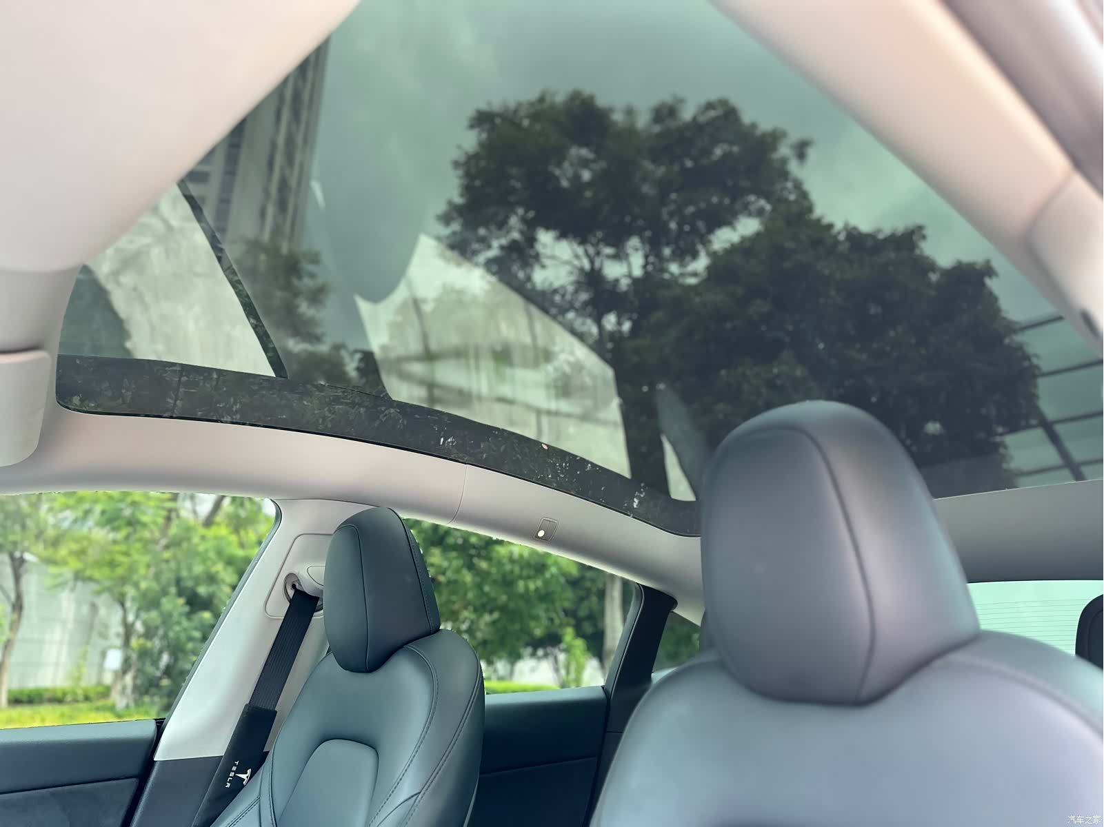 Tesla Model Y, 2023 13