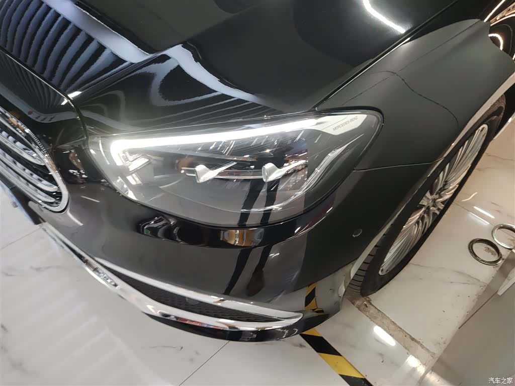 Mercedes-Benz E-Class, 2023 15