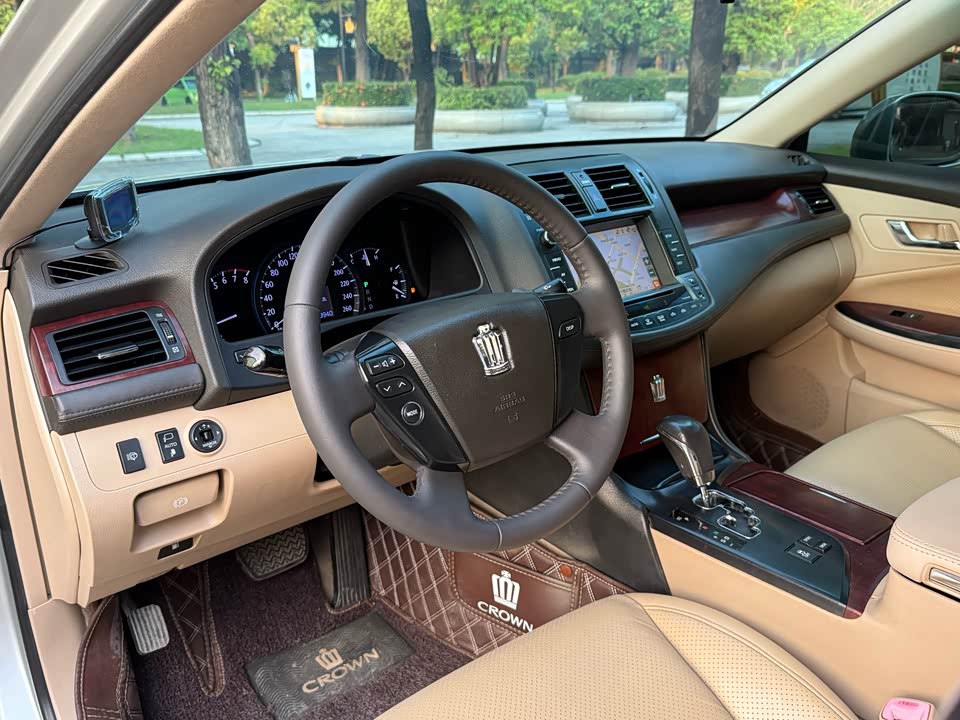 Toyota crown Toyota crown