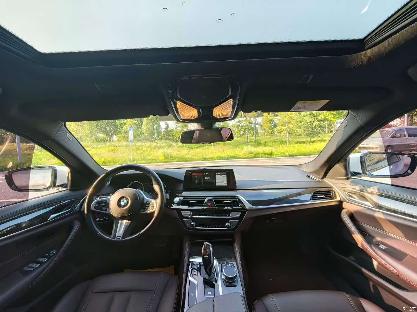 BMW 5 Series, 2018 все фото