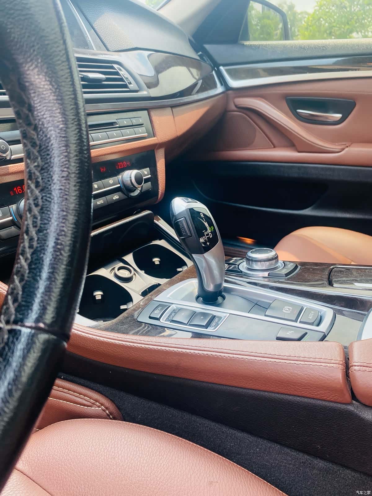 BMW 5 Series, 2014 11