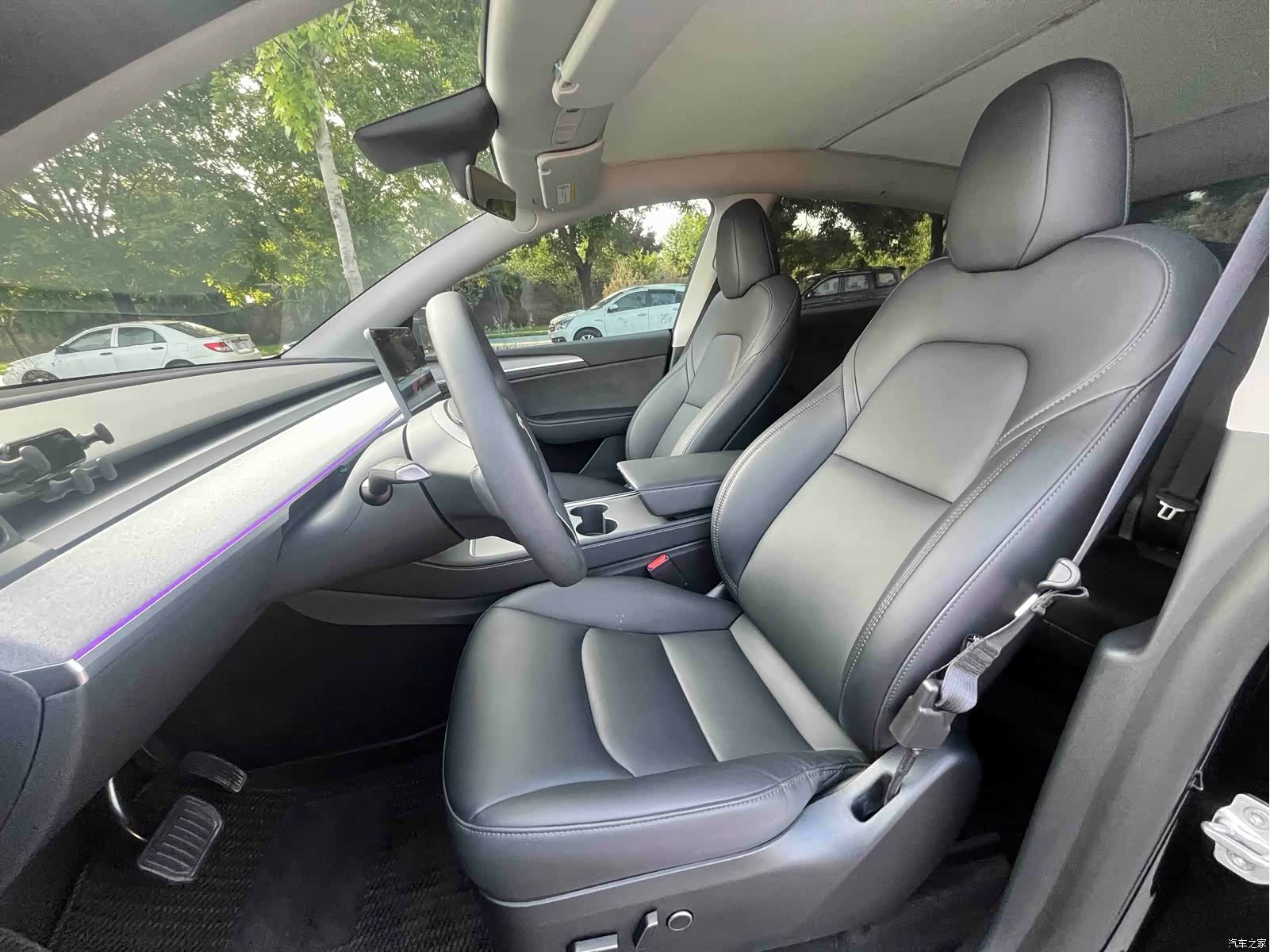 Tesla Model Y, 2024 11
