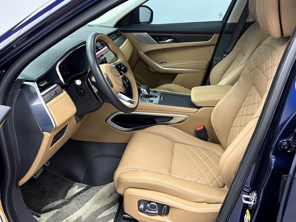 Jaguar F-PACE Jaguar F-PACE