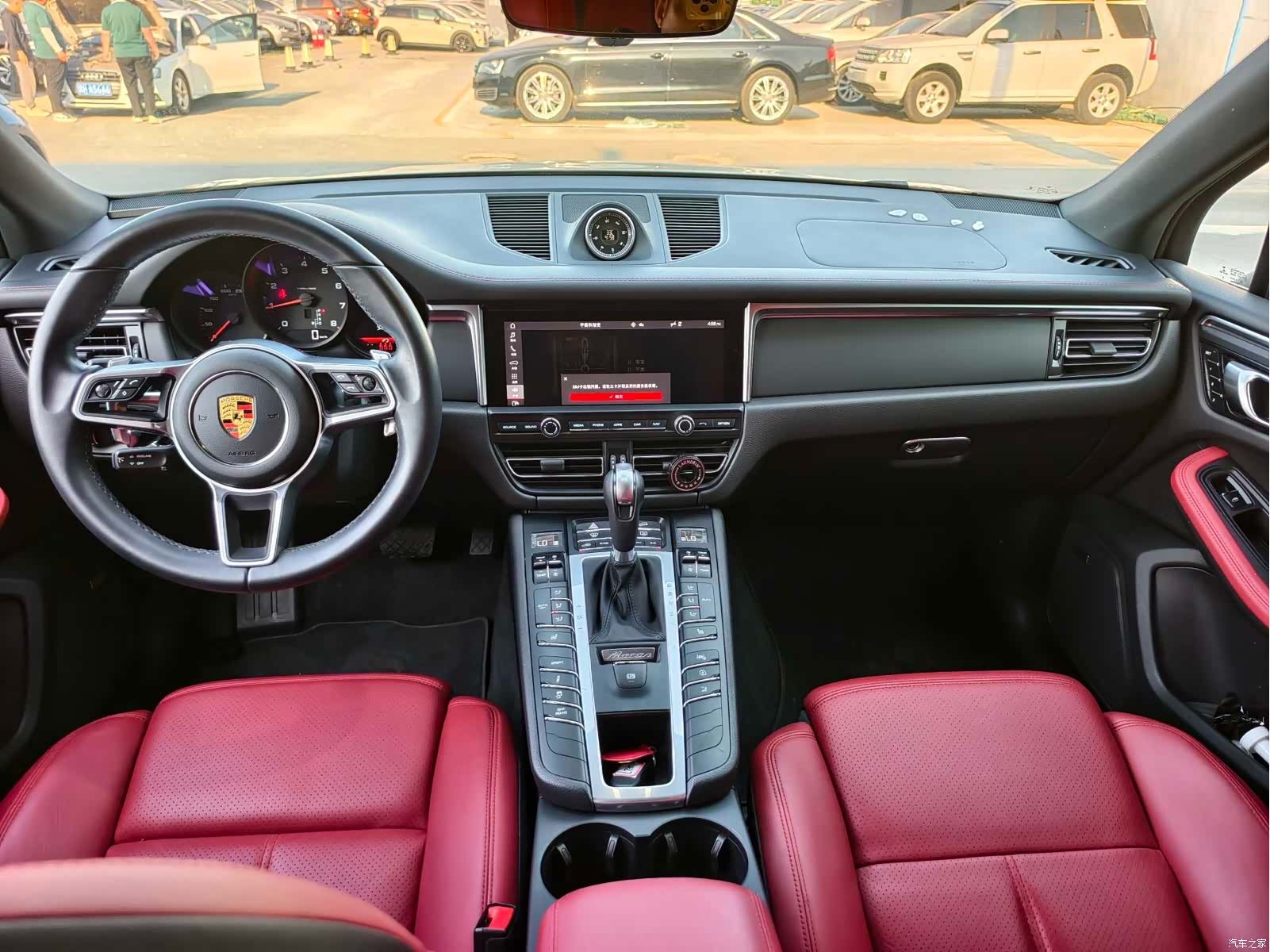 Porsche Macan, 2021 12
